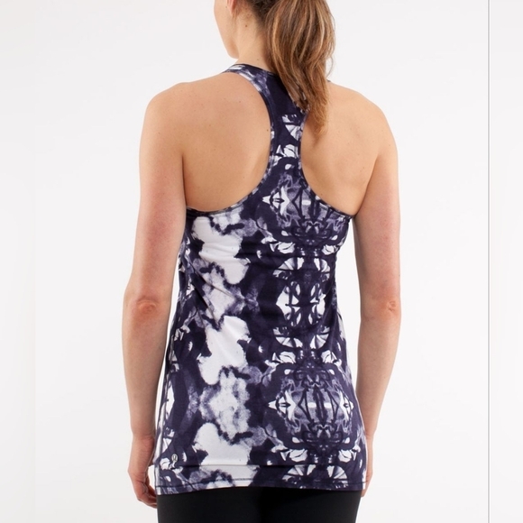 Lululemon Every Yogi TankInk Blot White Deep Indigo Combo Size 10 - Picture 3 of 6